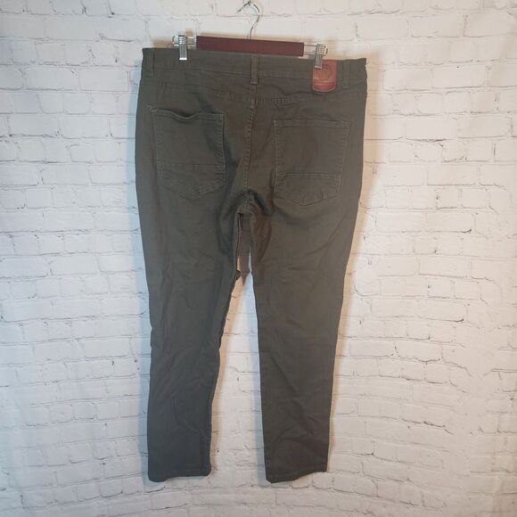 Men's Switch Remarkable Green Zip-Off Pants, Size 40 X 32 - Picture 5 of 5